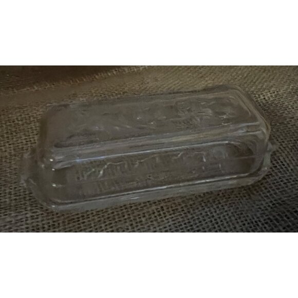 Vintage Clear Glass Butter Dish With Lid - Floral Etched Design - Rectangular Sh - Picture 7 of 8